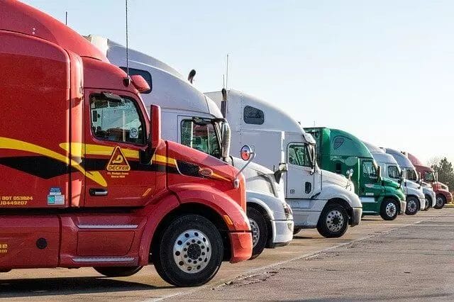 Lkw auf dem Parkplatz